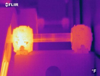 Jersey Infrared Consultants infrared images of an abnormal thermal pattern on a pillow block.